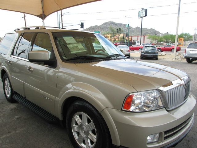 Lincoln Navigator 2006 photo 2