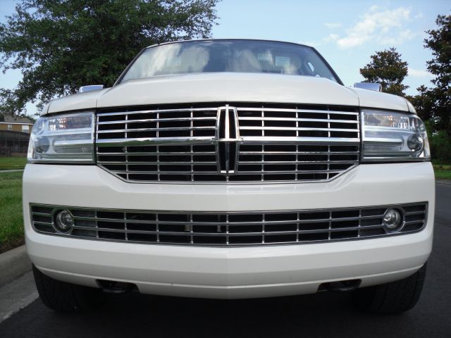 Lincoln Navigator 2007 photo 16