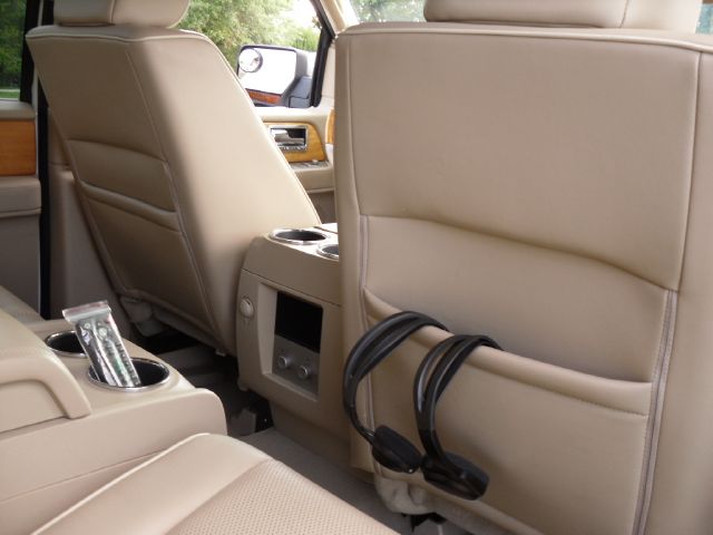 Lincoln Navigator 2007 photo 2