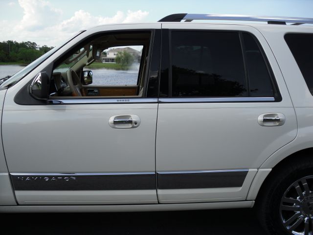 Lincoln Navigator 2007 photo 28