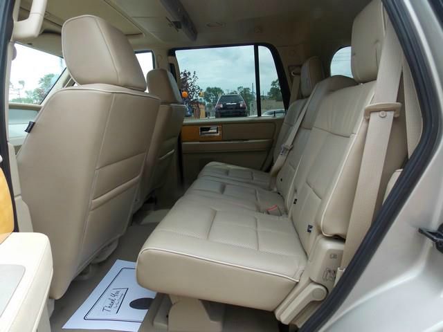 Lincoln Navigator 2007 photo 18