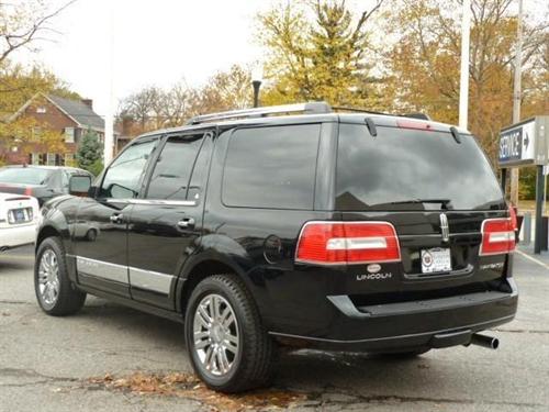 Lincoln Navigator 2007 photo 2