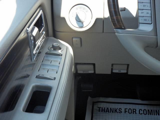 Lincoln Navigator 2007 photo 7