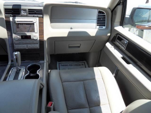 Lincoln Navigator 2007 photo 8