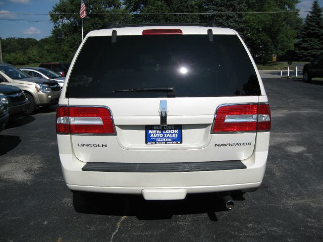 Lincoln Navigator 2007 photo 2