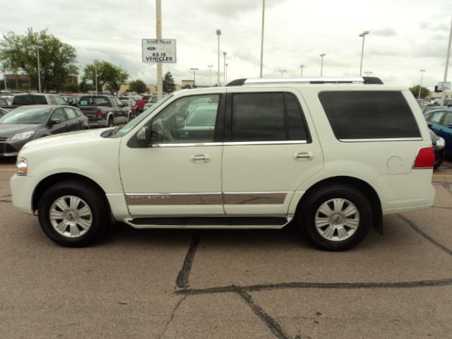 Lincoln Navigator 2008 photo 2