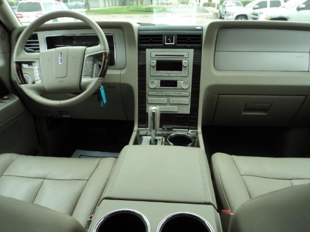 Lincoln Navigator 2008 photo 4