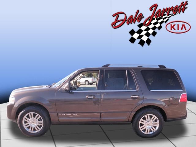 Lincoln Navigator 2008 photo 2