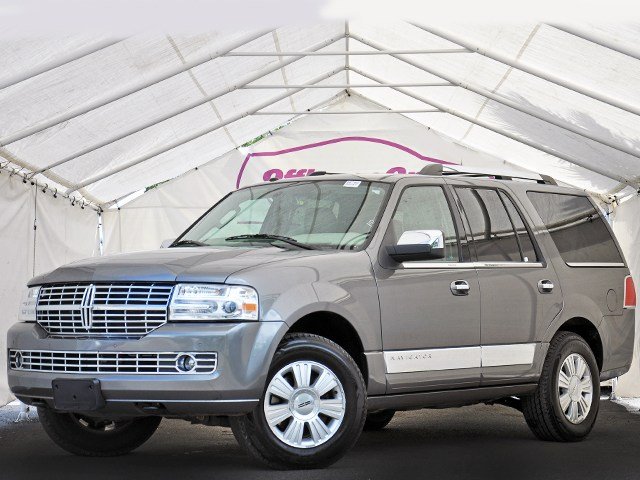 Lincoln Navigator 2010 photo 1