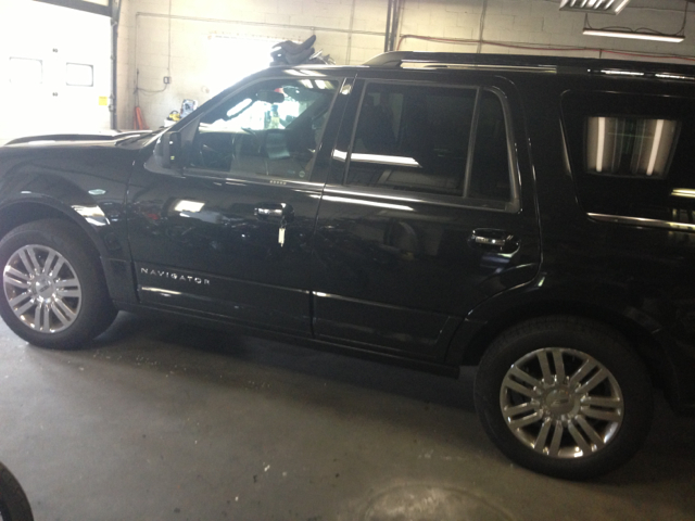 Lincoln Navigator 2011 photo 1