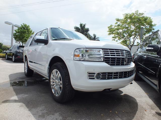 Lincoln Navigator 2013 photo 4