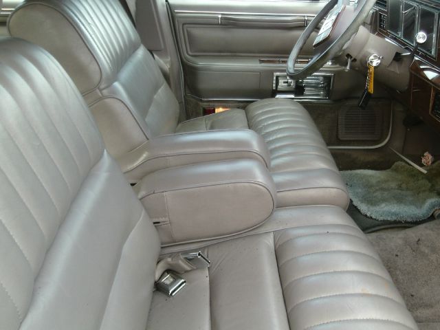 Lincoln Town Car 1989 photo 4