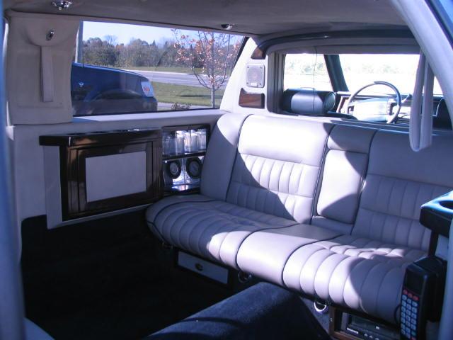 Lincoln Town Car 1991 photo 4