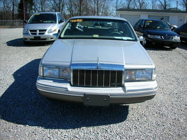 Lincoln Town Car 1991 photo 1