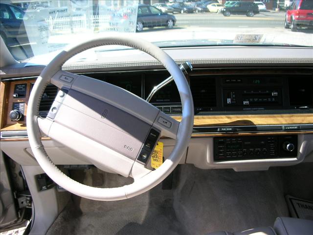 Lincoln Town Car 1991 photo 5