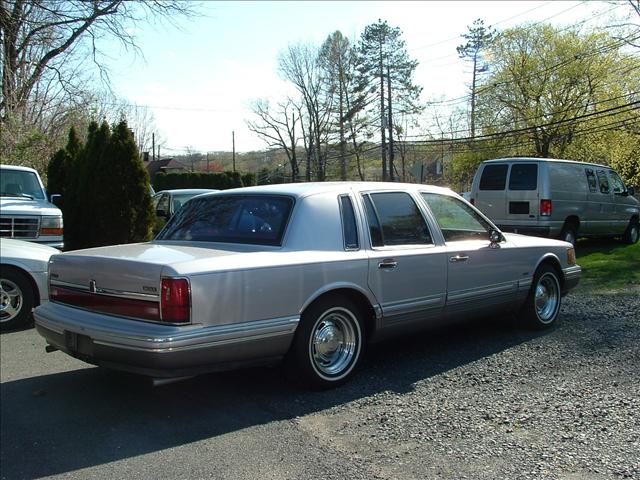 Lincoln Town Car 1991 photo 4