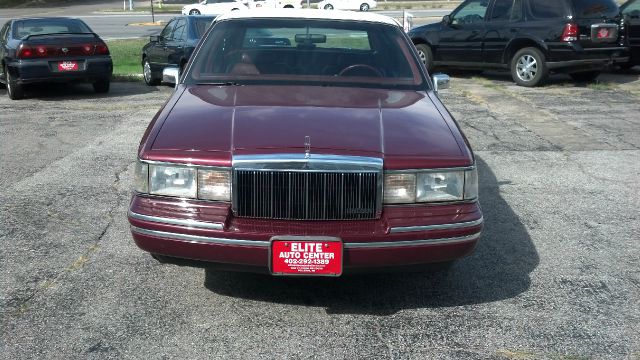 Lincoln Town Car 1992 photo 4