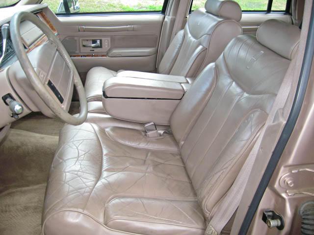 Lincoln Town Car 1993 photo 5