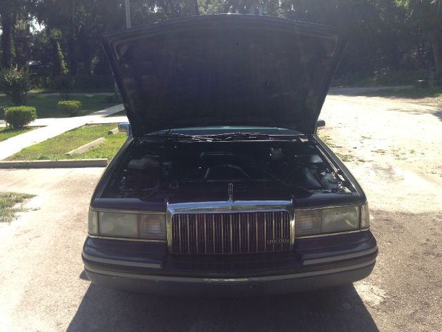 Lincoln Town Car 1993 photo 11