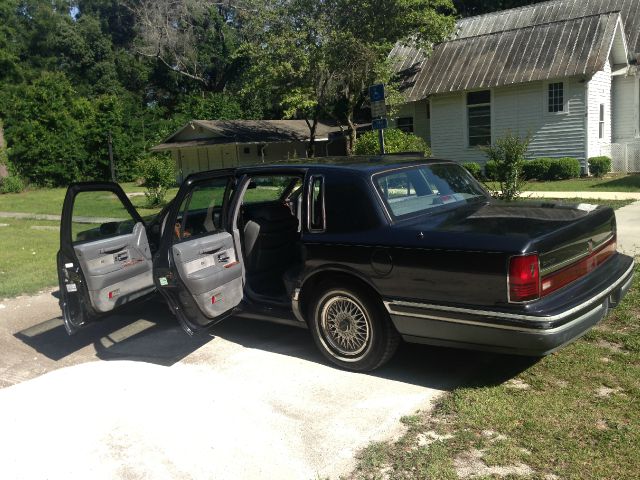 Lincoln Town Car 1993 photo 19