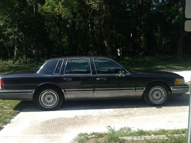 Lincoln Town Car 1993 photo 33