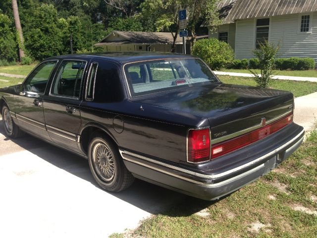 Lincoln Town Car 1993 photo 35