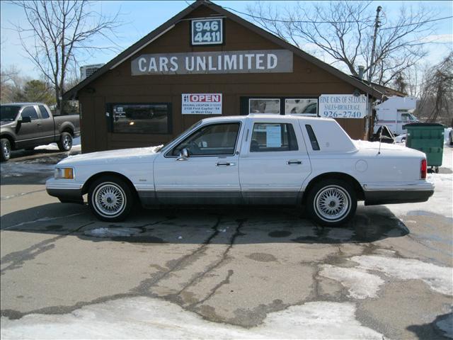 Lincoln Town Car 5 Hatchback 4D Sedan