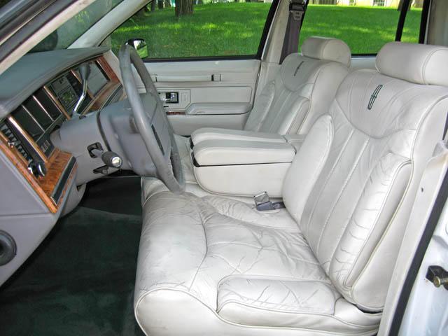 Lincoln Town Car 1993 photo 5