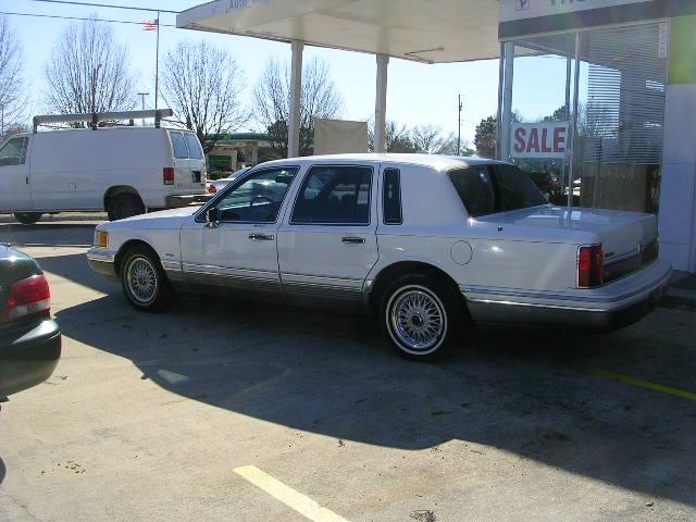 Lincoln Town Car 1993 photo 5