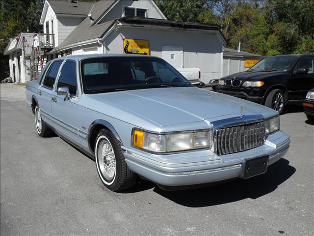 Lincoln Town Car 1993 photo 1