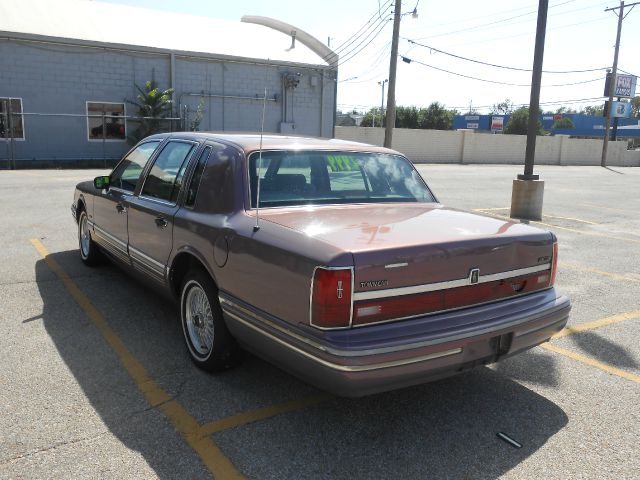 Lincoln Town Car 1994 photo 4