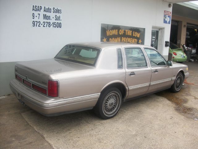 Lincoln Town Car 1995 photo 2