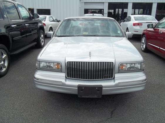 Lincoln Town Car 1996 photo 1