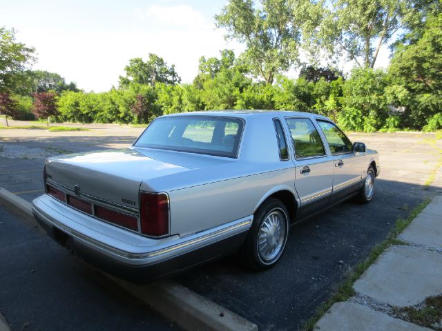 Lincoln Town Car 1996 photo 4