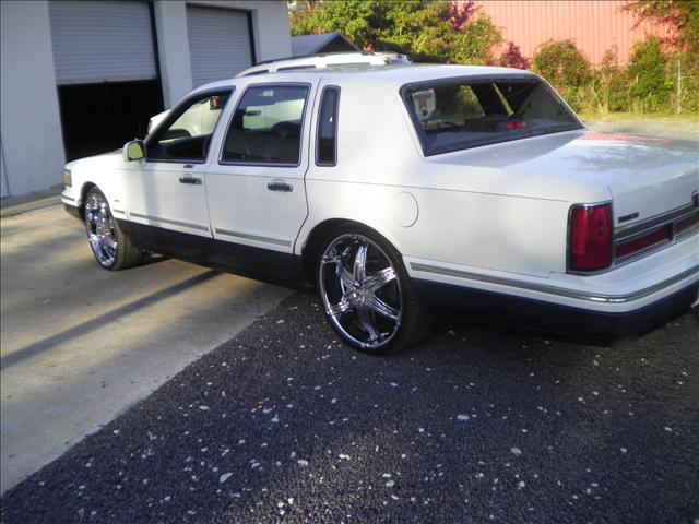 Lincoln Town Car 1996 photo 1