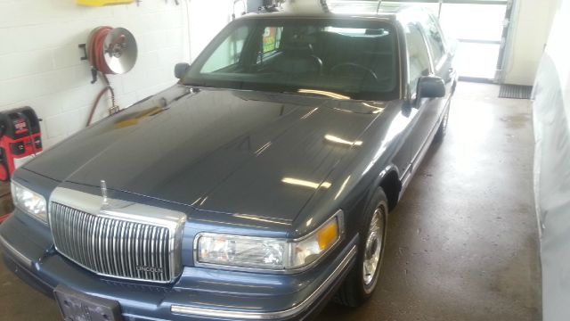 Lincoln Town Car 1996 photo 7