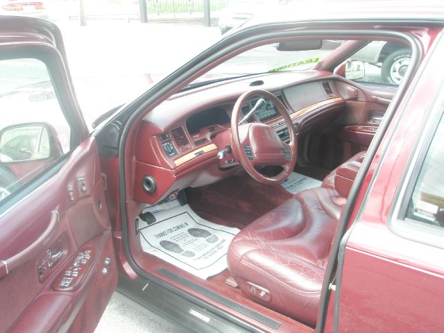 Lincoln Town Car 1996 photo 4