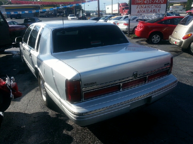 Lincoln Town Car 1996 photo 3