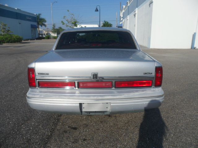 Lincoln Town Car 1996 photo 3