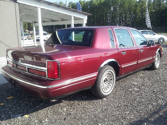 Lincoln Town Car 1996 photo 1