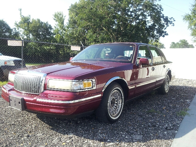 Lincoln Town Car 1996 photo 2