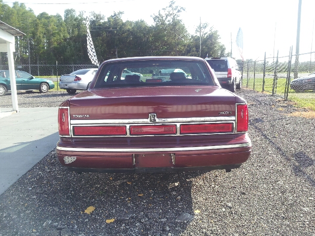 Lincoln Town Car 1996 photo 4