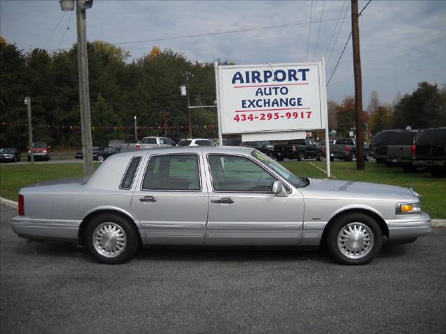 Lincoln Town Car ZR-2 Extended Cab Sedan