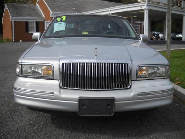 Lincoln Town Car 1997 photo 1