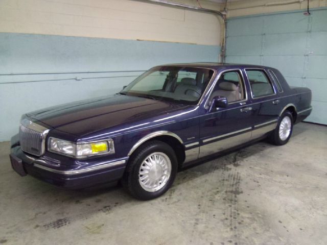 Lincoln Town Car 1997 photo 3