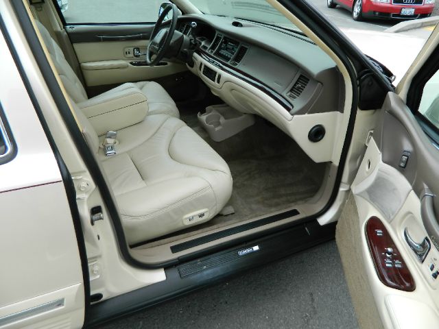 Lincoln Town Car 1997 photo 1