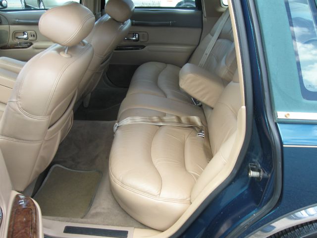 Lincoln Town Car 1997 photo 1