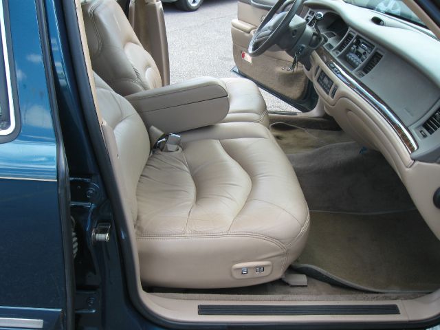 Lincoln Town Car 1997 photo 7