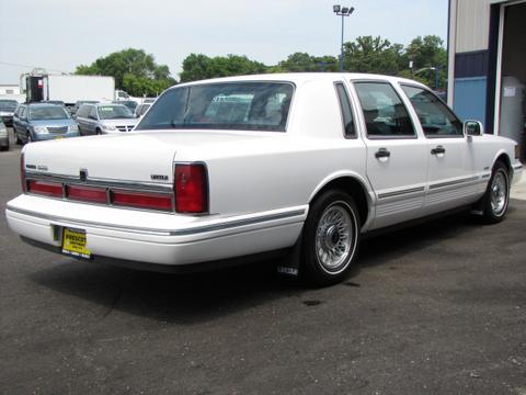 Lincoln Town Car 1997 photo 1