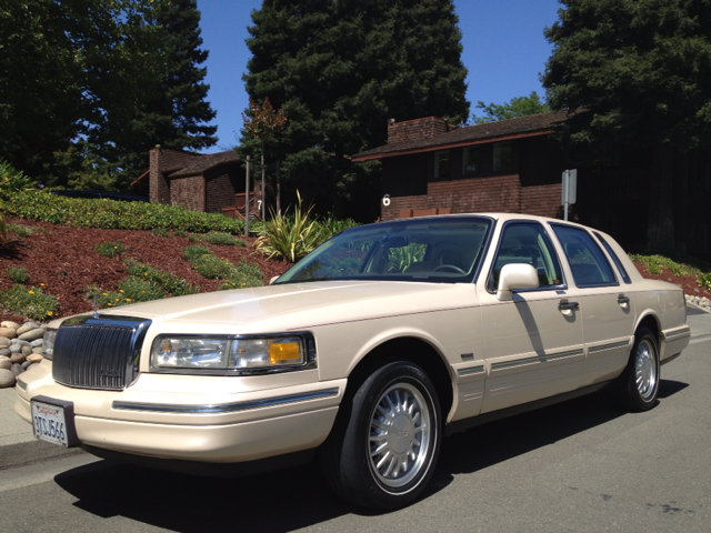 Lincoln Town Car 1997 photo 8